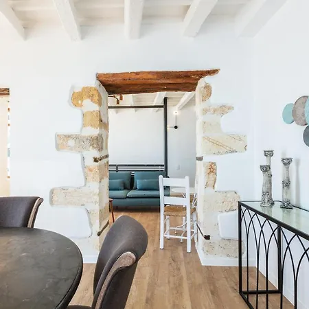 아파트 Anne Apartment, At The Venetian Port Of Rethimno! *