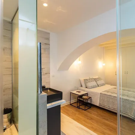 Anne Apartment, At The Venetian Port Of Rethimno! 레팀노