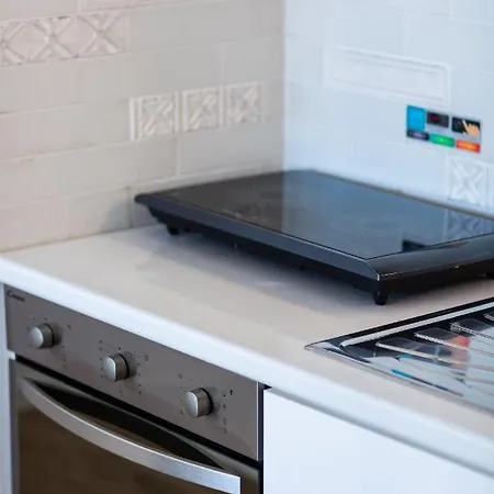 아파트 Anne Apartment, At The Venetian Port Of Rethimno! *