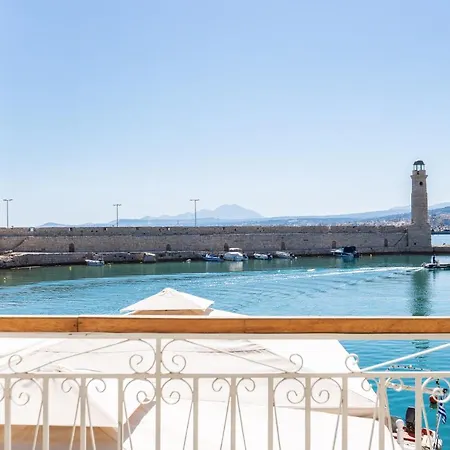 Anne Apartment, At The Venetian Port Of Rethimno! Apartment *