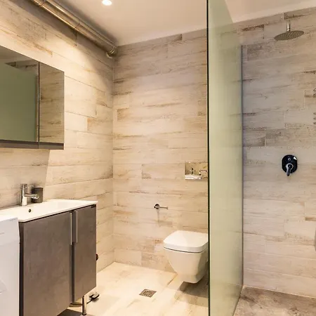 Anne Apartment, At The Venetian Port Of Rethimno! Апартаменты