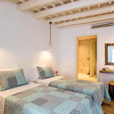 Anne Apartment, At The Venetian Port Of Rethimno! *