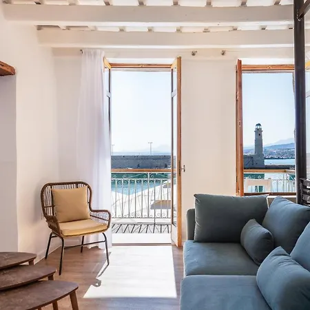아파트 Anne Apartment, At The Venetian Port Of Rethimno! 레팀노