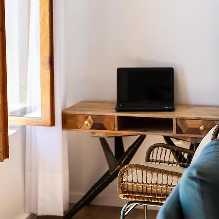 Anne Apartment, At The Venetian Port Of Rethimno! * 레팀노